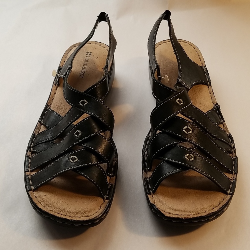 Naturalizer NWOB sandals